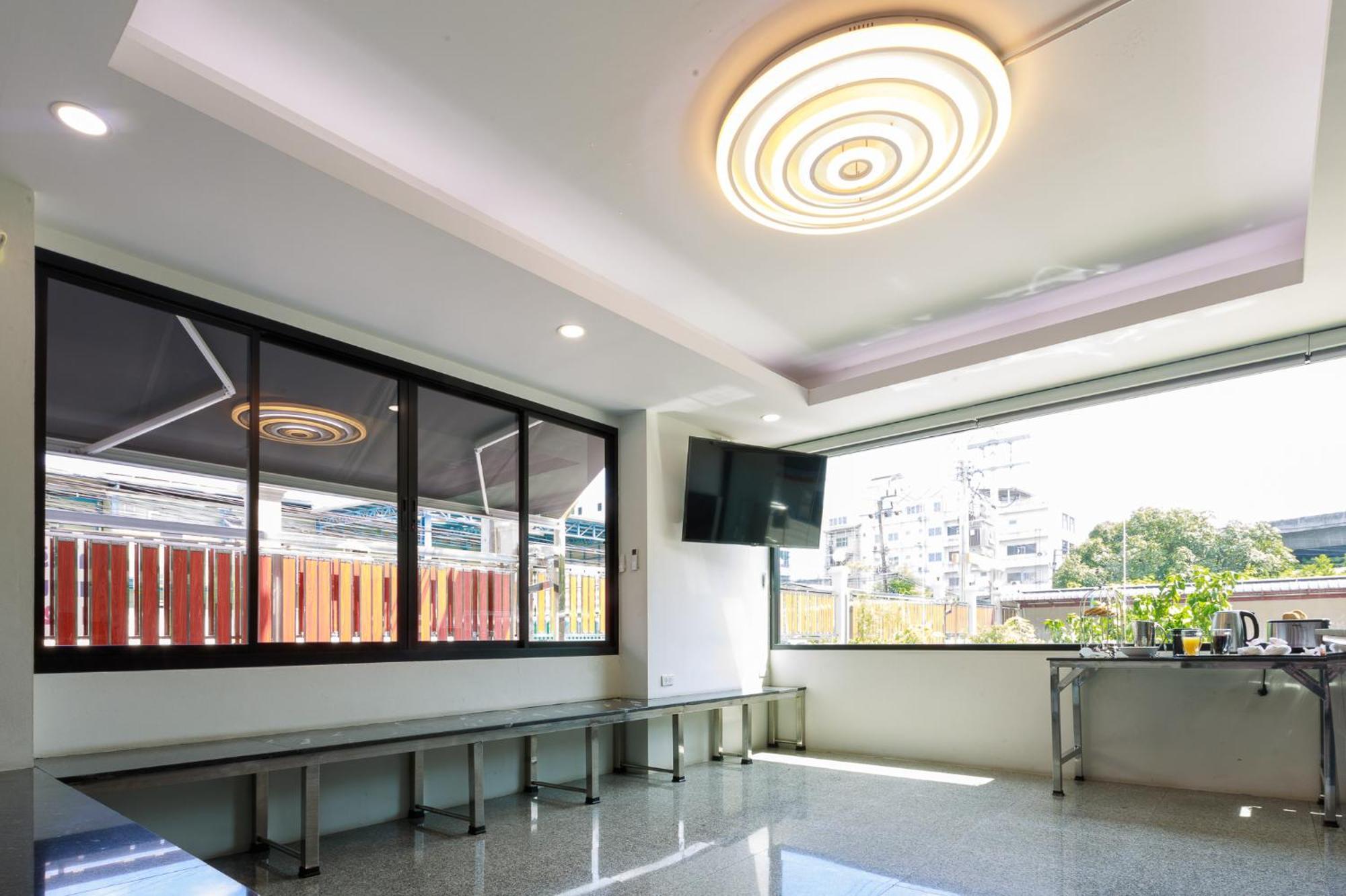 Siam Rama9 Hotel Bangkok Luaran gambar
